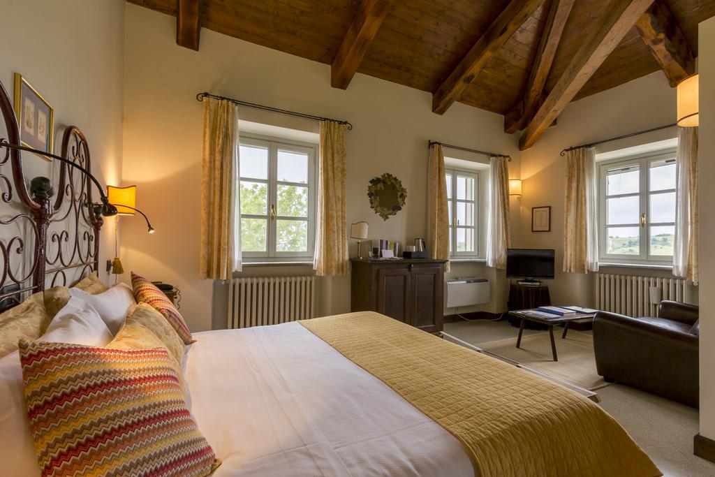 Locanda Del Pilone Альба Экстерьер фото